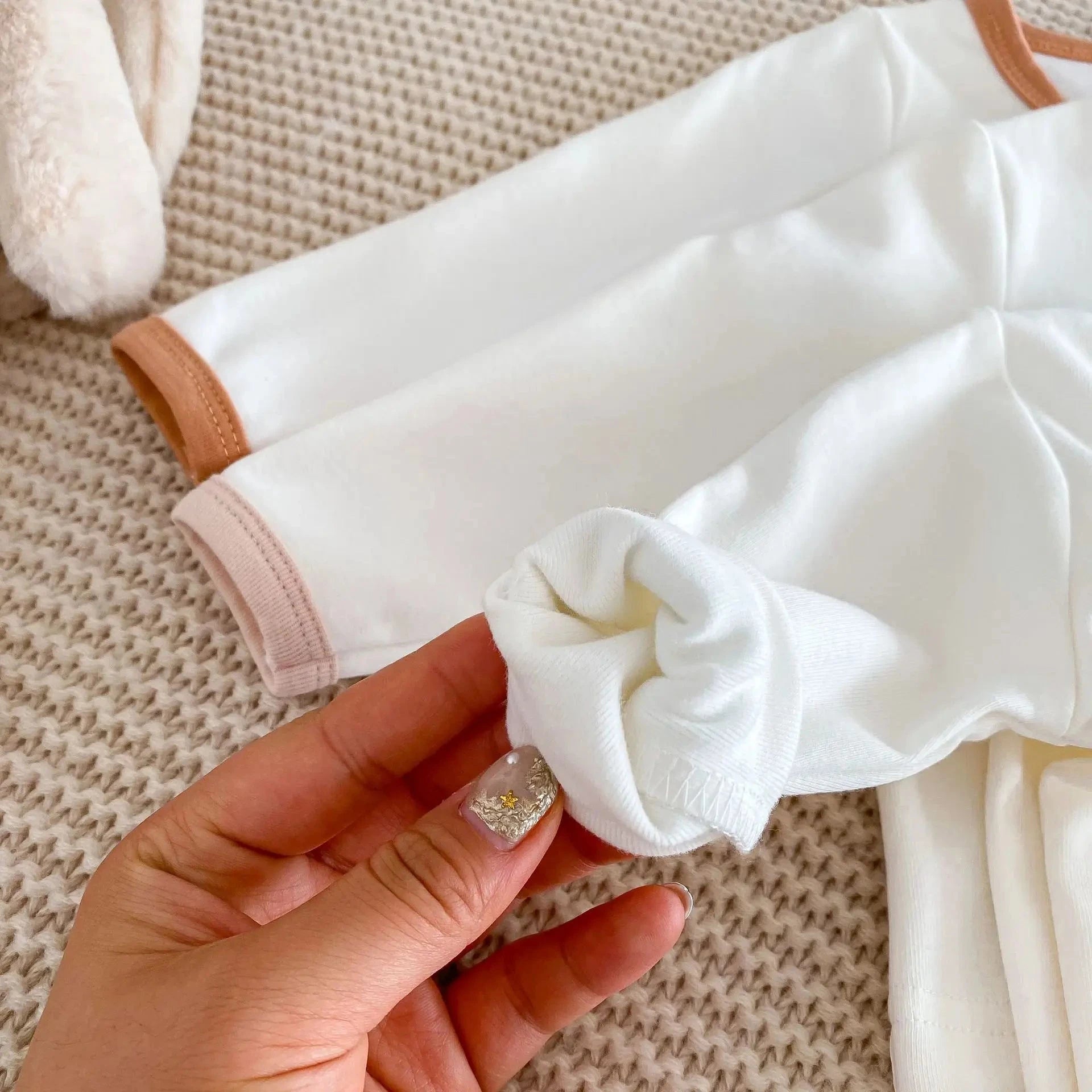 Korean 2025 Ins Spring Baby Girls 2PCS Sleepwears Cotton Long Sleeve Cartoon Tops Solid Pants Suit Toddler Girls Pajamas Baby Boujee 