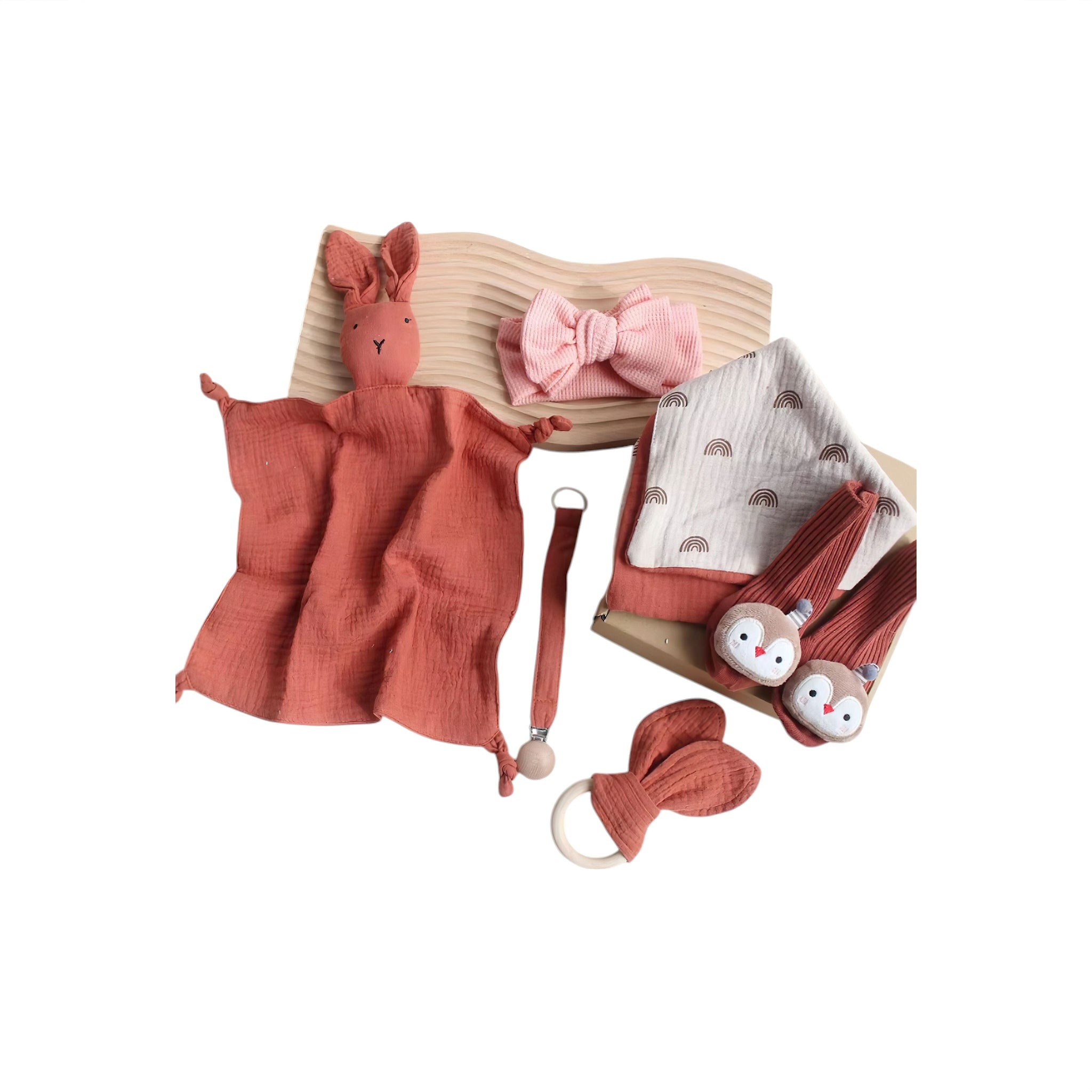 Lovely Gift Set (tell the customers about all 6 items that are included. they would want to know prior to purchasing) Baby Boujee Red 